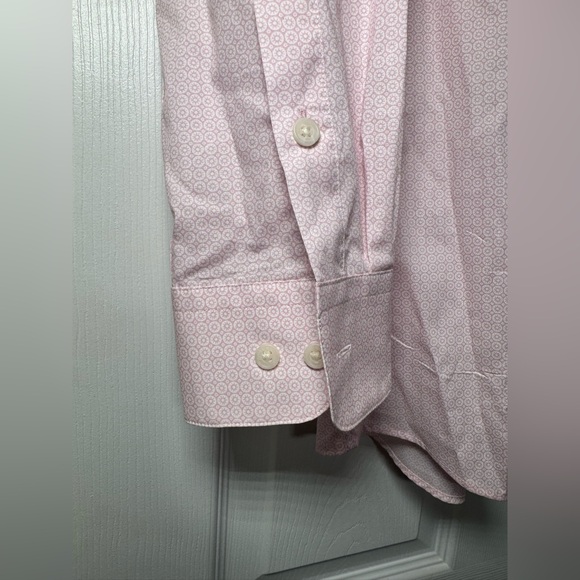 Bar III Men’s Slim Fit Stretch Dress Shirt Pink Medium Button Down - Picture 2 of 4